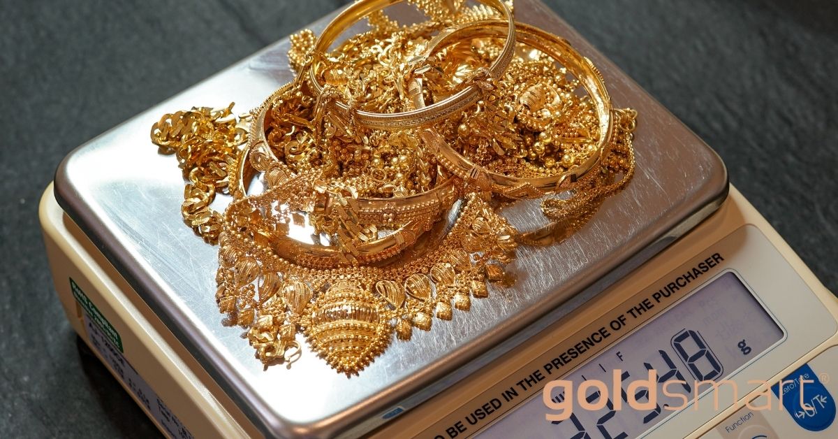 Gold Buyer Pros and Gold Buyer Cons